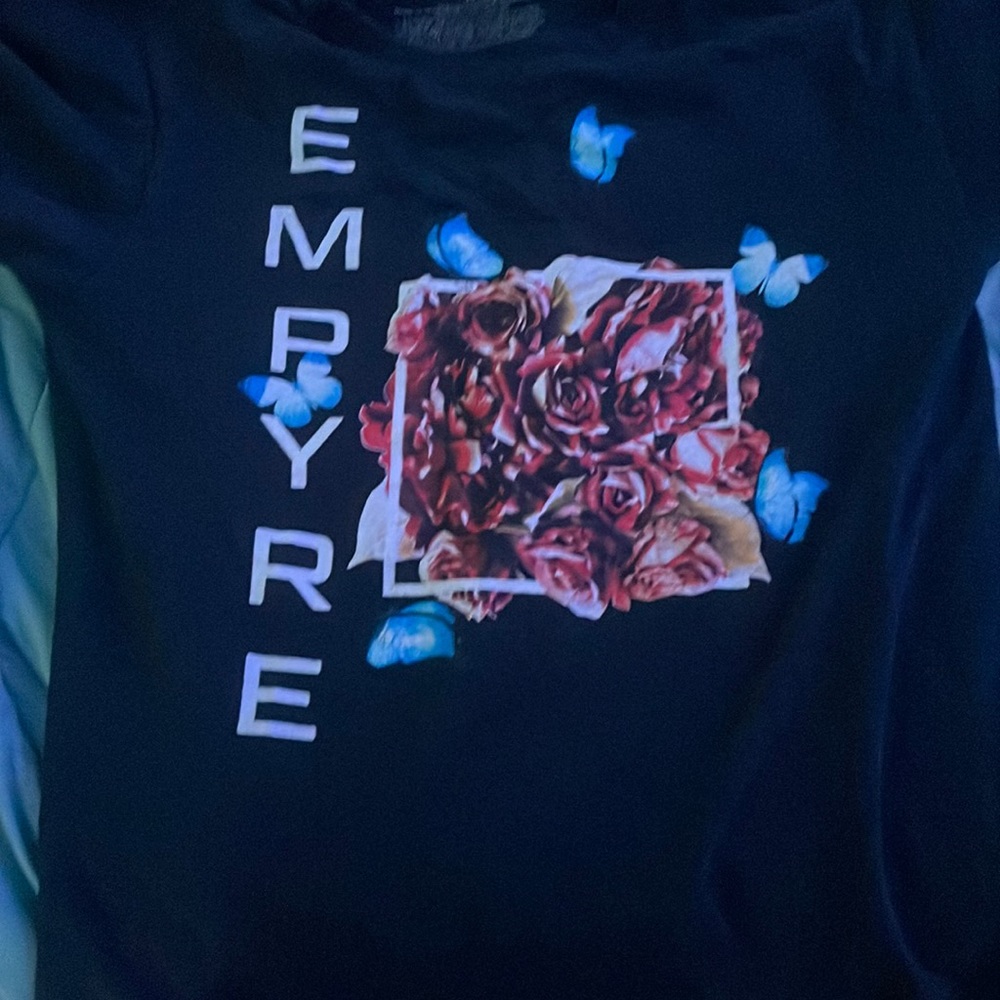 Men’s medium shirt